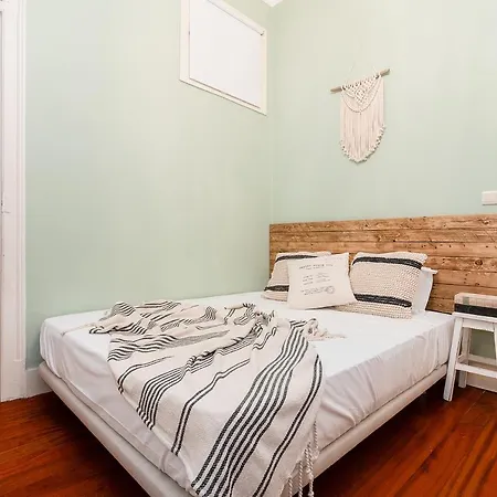 Warm & Beautiful 3 Bedroom In Anjos Appartement